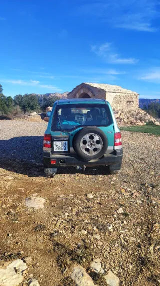 Mitsubishi Montero 2000