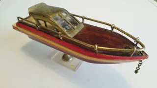 Maqueta Lancha Motora Antigua