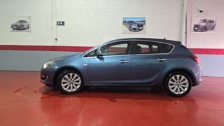 Opel Astra 2013