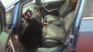 Opel Astra 2013