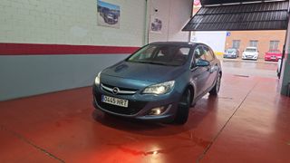 Opel Astra 2013