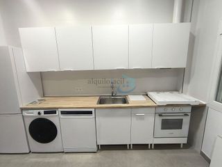 Piso en alquiler en El Molinillo - Capuchinos en Málaga