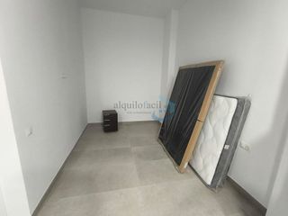 Piso en alquiler en El Molinillo - Capuchinos en Málaga