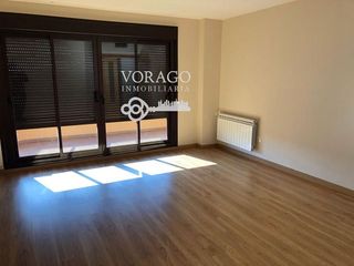 Piso en alquiler en San Isidro - Los Almendros en Alcalá de Henares