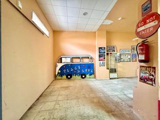 Local comercial en venta en Los Boliches en Fuengirola