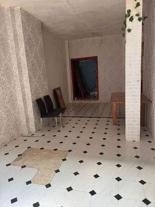 Local comercial en alquiler en Artigas - Llefià en Badalona