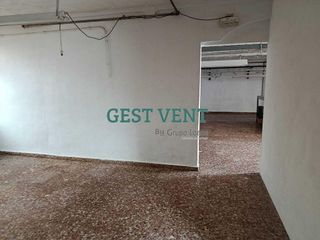 Local comercial en venta en Petrer