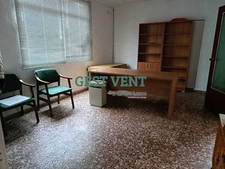 Local comercial en venta en Petrer