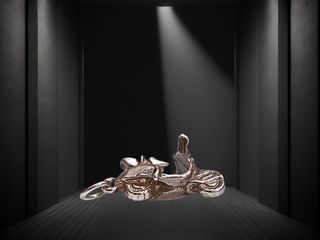 Ciondolo scooter argento. Miniatura da collezione.