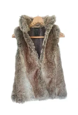 Chaleco peludo Bershka