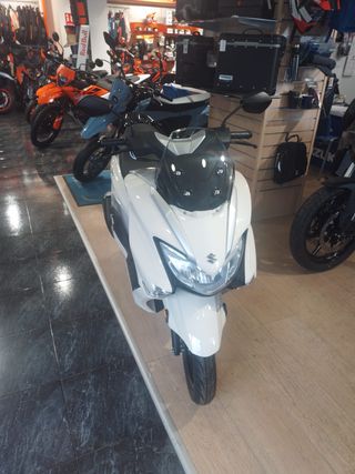 Suzuki Address 125cc Scooter Automática