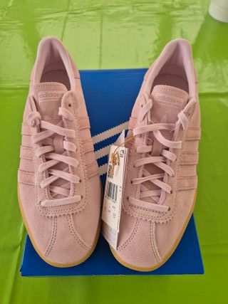 Adidas Bermuda rosas A estrenar. Talla 40 2/3.