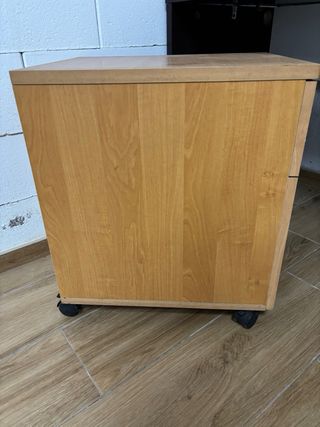 Cajonera archivador de madera con ruedas