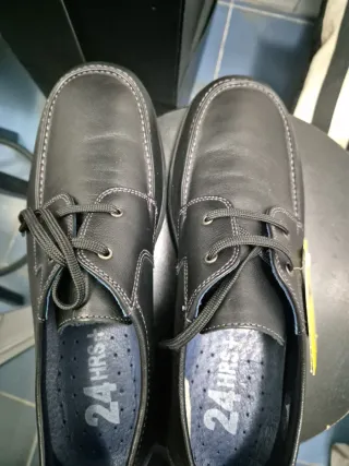 Zapatos 24 Horas Negro Talla 42 Nuevos