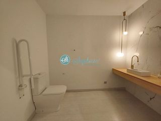 Local comercial en alquiler en Centro en Segovia