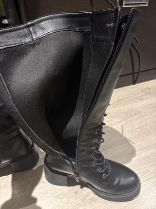 Botas altas cordones y cremallera