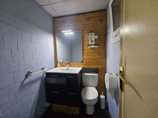 Local comercial en venta en Casagemes - Canyadó en Badalona