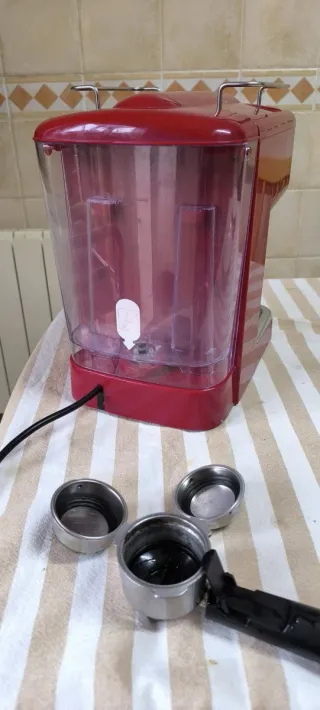 Cafetera Expreso Create Roja