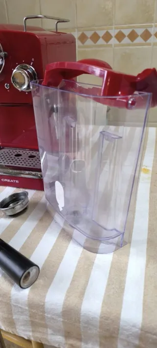 Cafetera Expreso Create Roja