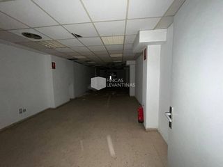 Local comercial en venta en Elda