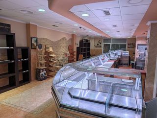 Local comercial en alquiler en Nuevo Centro en Sagunto