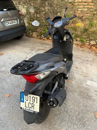 Moto Scooter Sim 125cc Automática