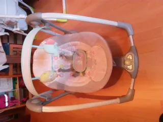 Hamaca para bebé con movimiento y sonido