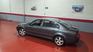 Skoda Superb 2004