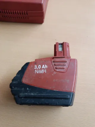 Caricabatteria Hilti C7/24 + Batteria SFB 155