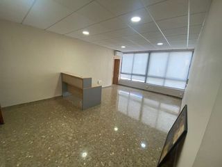 Oficina en alquiler en Polígonos - Recinto Ferial Cortijo de Torres en Málaga