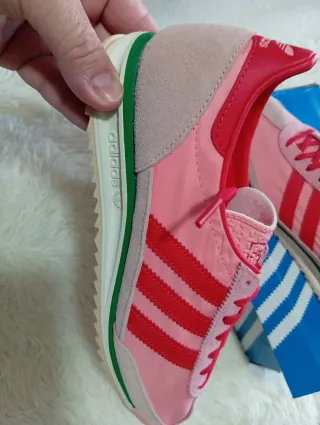 Zapatillas Adidas Talla 42 Rosa y Rojo