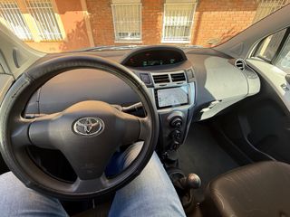 Toyota Yaris 2009