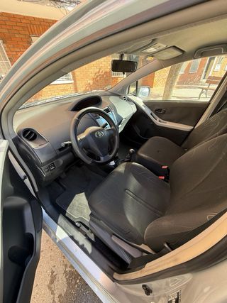 Toyota Yaris 2009