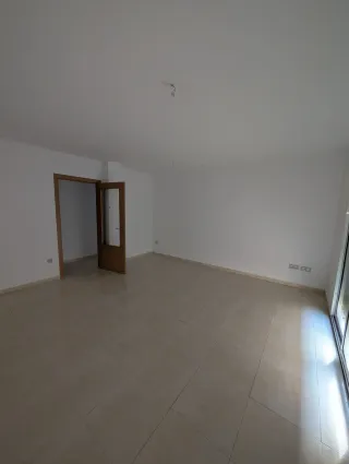 Alquilo piso en Mora D'ebre