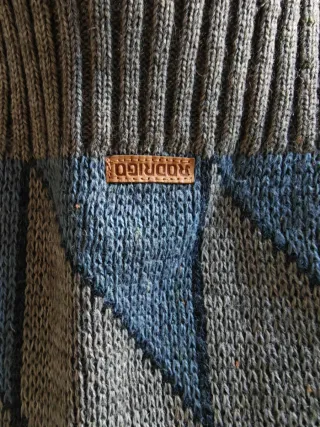 Maglione uomo a rombi blu e grigio Lana43% alpaca%