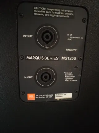 2 Altavoces Profesionales EV  2 bajos JBL profesio