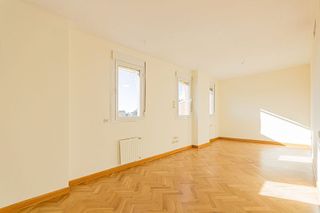 Piso en alquiler en Costillares en Madrid