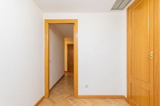 Piso en alquiler en Costillares en Madrid