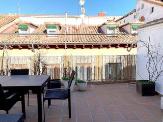 Piso en alquiler en Universidad - Malasaña en Madrid