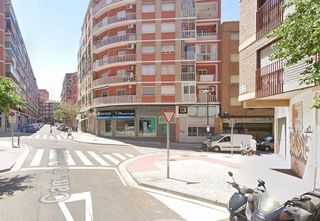 Local comercial en venta en Delicias en Zaragoza