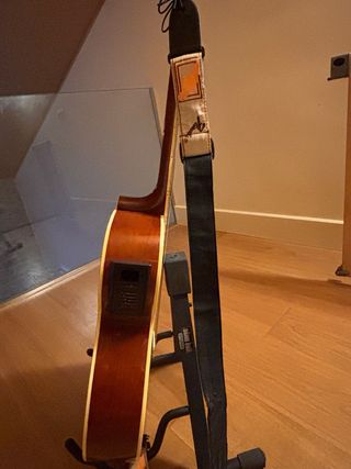 Guitarra Electroacústica Marrón