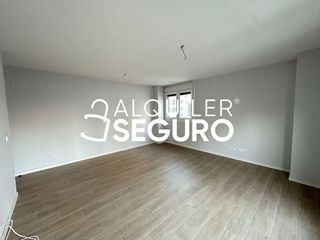 Piso en alquiler en El Cañaveral - Los Berrocales en Madrid