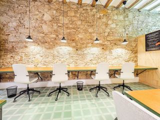 Local comercial en alquiler en El Raval en Barcelona