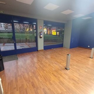 Local comercial en alquiler en Sestao