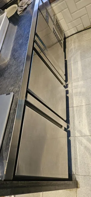 Nevera expositora 3 puertas