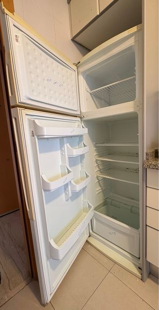 Frigorífico Combi TAURUS