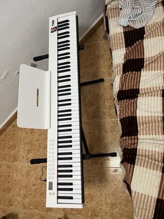Teclado Eléctrico EK T88