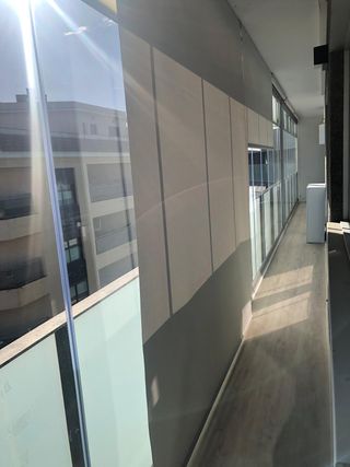 Estor enrollable gris 3x2,1 m