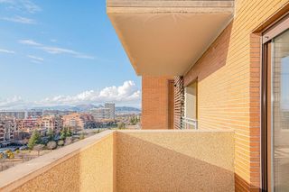 Piso en alquiler en Avda. Federico Garcia Lorca - Nueva Estación Autobuses en Granada