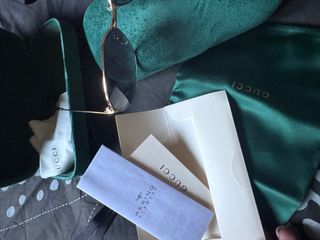 Gafas de sol Gucci doradas y verdes